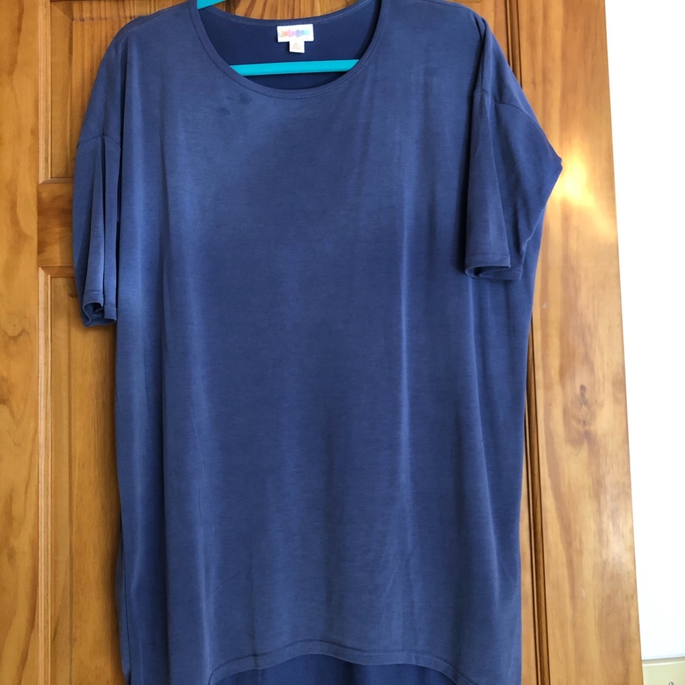 LuLaRoe Irma tuinic top.